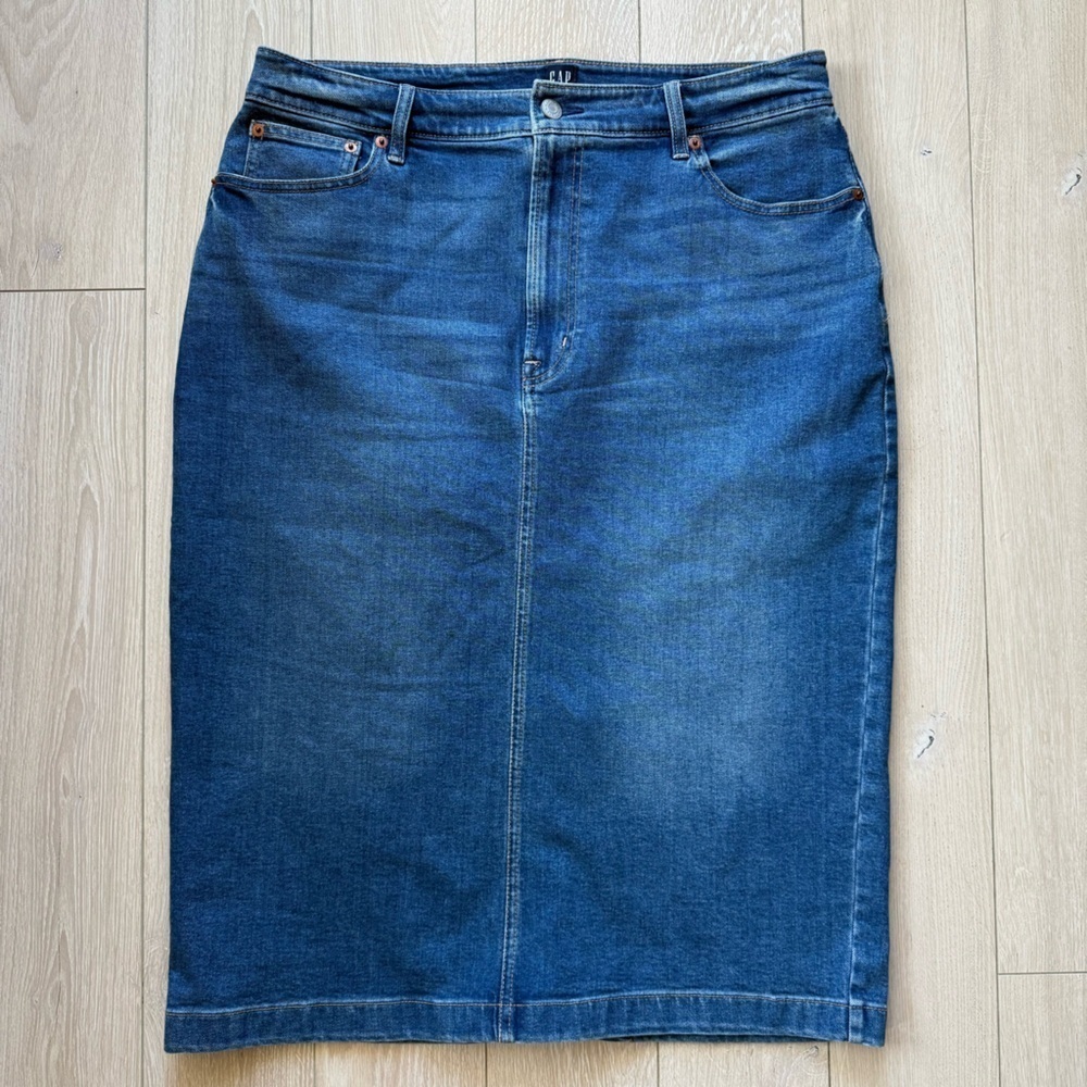 GAP Classic Denim Midi Skirt in Blue Size 14 Tall